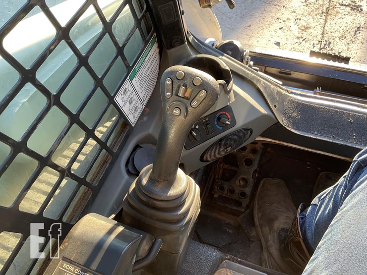 2018-bobcat-t740-image-15