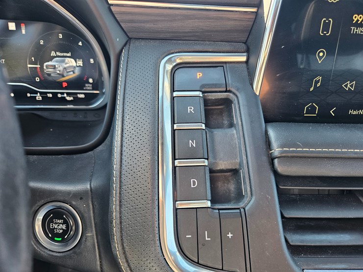 2022-gmc-yukon-xl-image-43