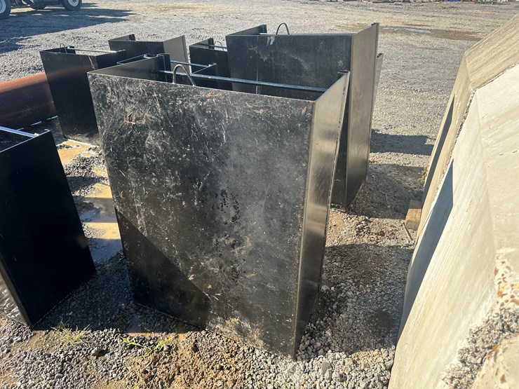 #32732-•-3'x4'-flashboard-pipe-riser-image-3