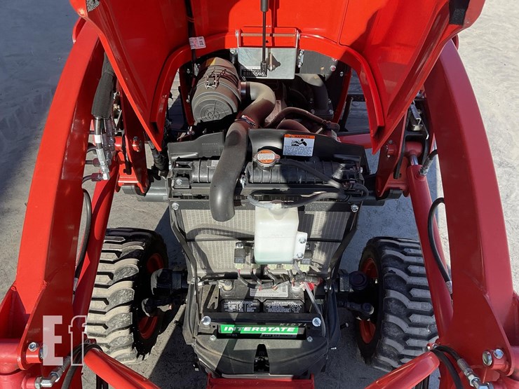 2025-kioti-cs2520-image-13