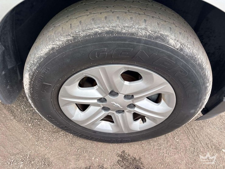 2015-chevrolet-traverse-image-24