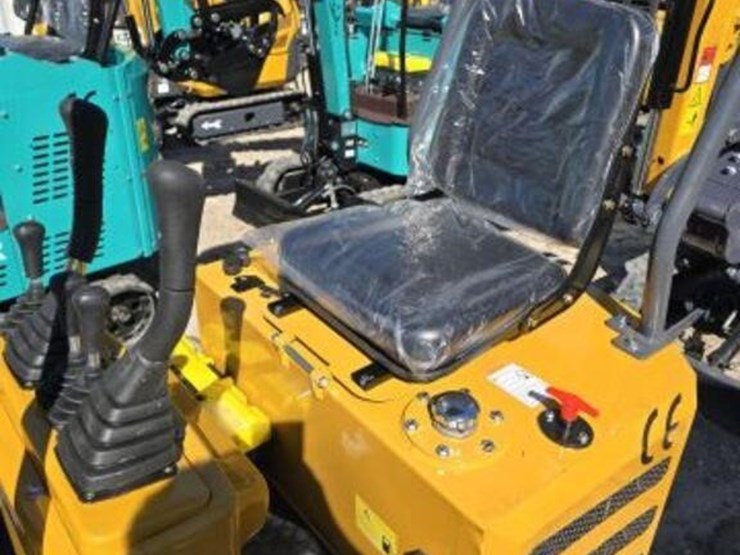 cfg-mini-excavator-mx12r-image-5