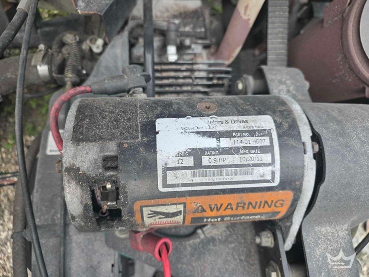 2012-john-deere-gator-image-12