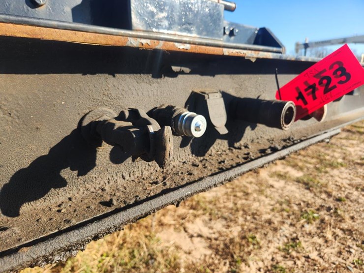 #1723-•-traileze-recovery-trailer-image-10