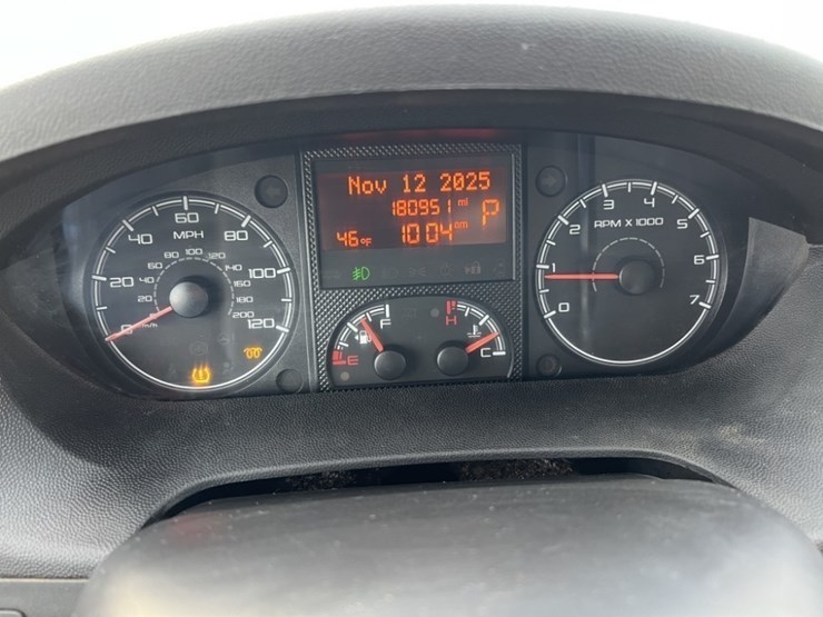 2015-ram-promaster-2500-image-30