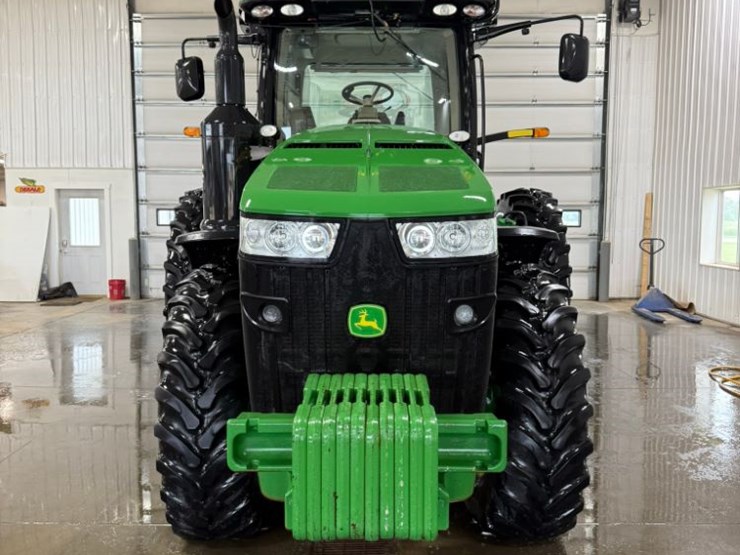 2016-john-deere-8245r-image-2