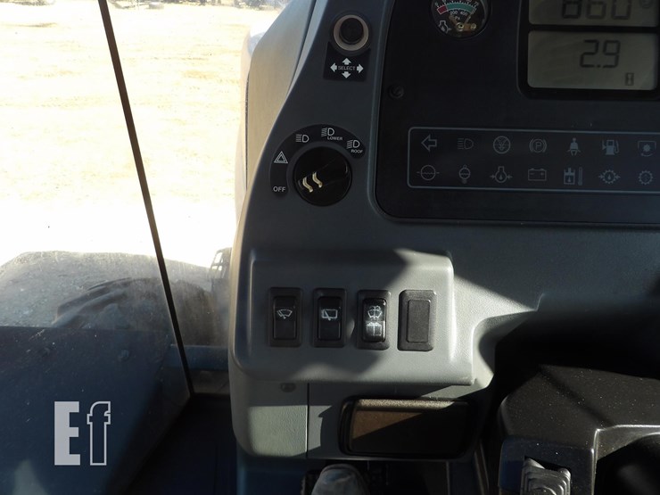 new-holland-9282-image-35