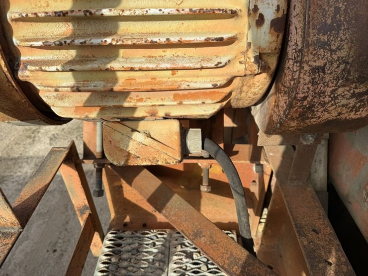 cedarapids-5x16-image-62