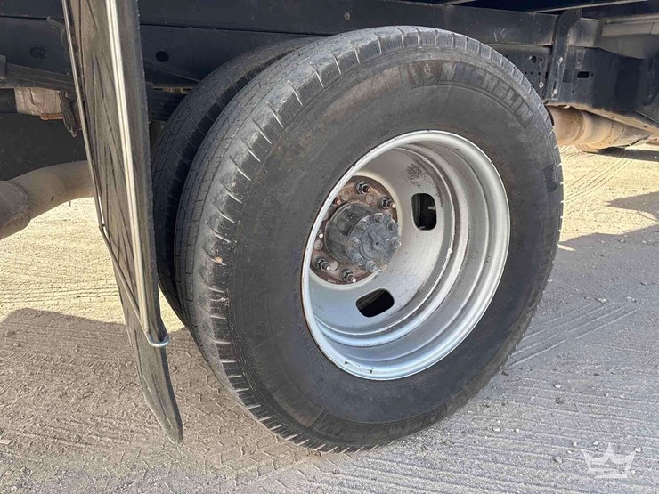 2019-ford-f350-image-23