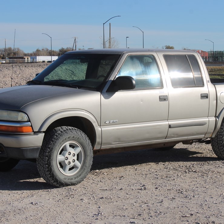 2004 CHEVROLET S10