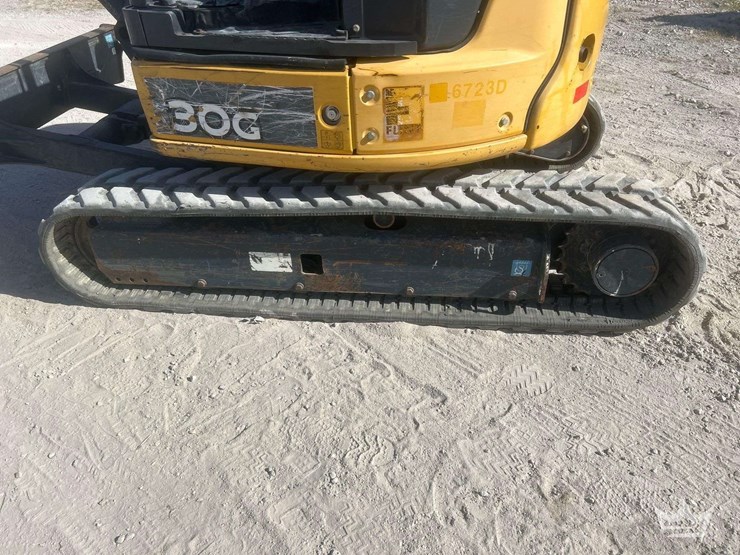 2018-deere-30g-image-25