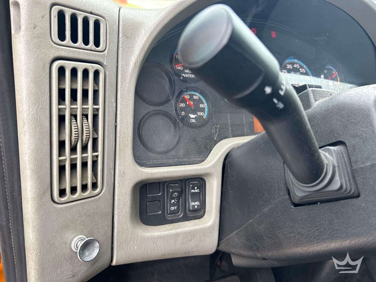 2013-international-durastar-4300-image-18