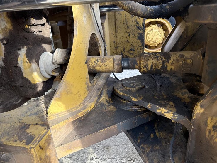 2010-caterpillar-980h-image-33