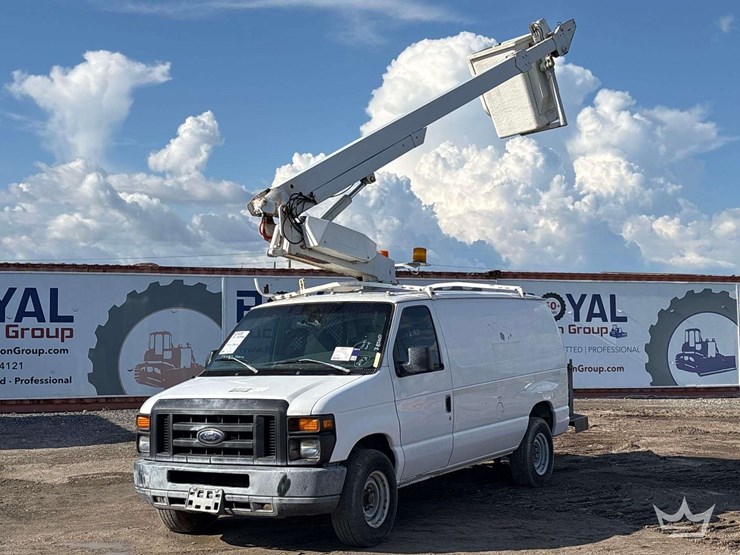 2008-ford-e350-image-9