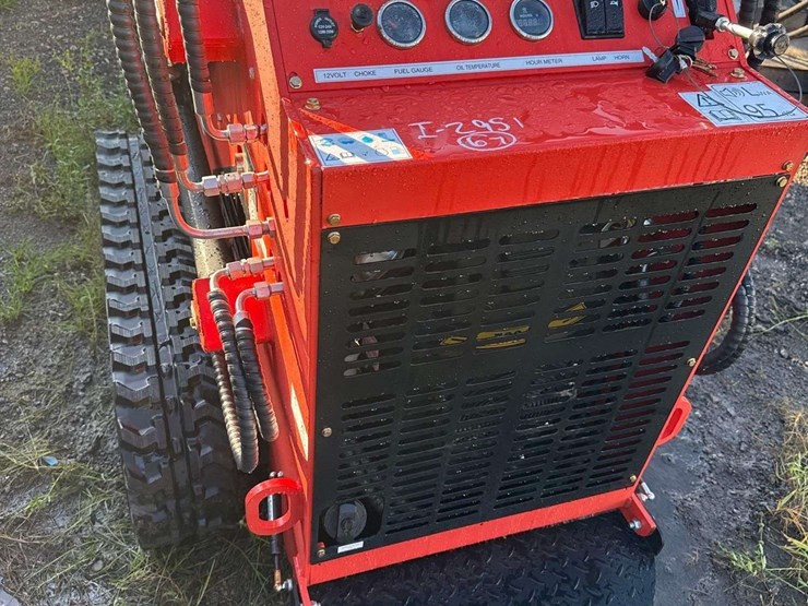 2024-agt-lrt23-mini-stand-on-track-loader-skid-steer-image-9