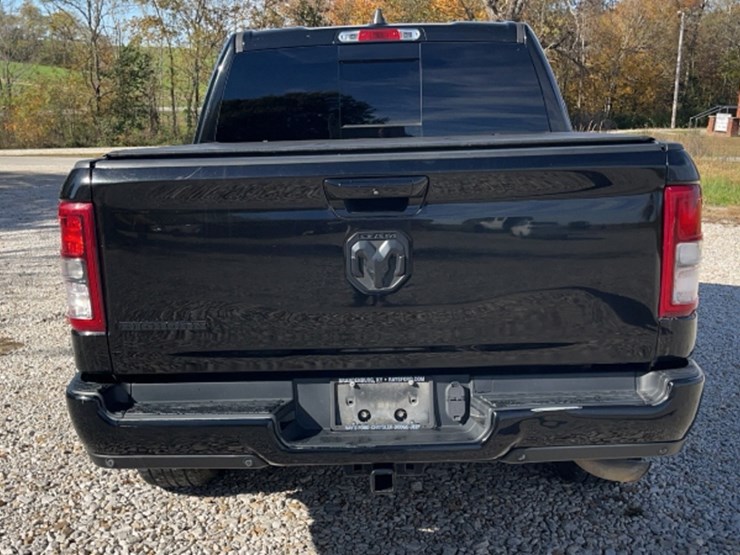 2019-ram-1500-big-horn-image-5
