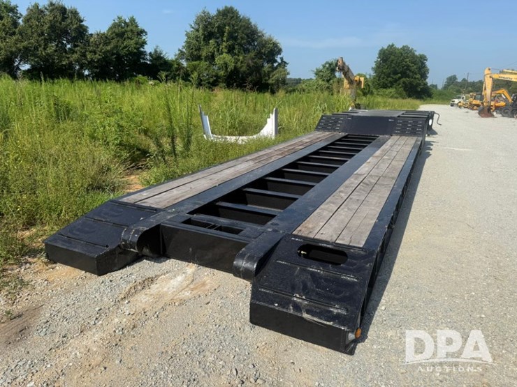 *brand-new*-2025-witzco-rg52-lowboy-trailer-(lld1453)-image-1