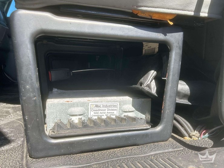 2006-international-durastar-4300-image-10