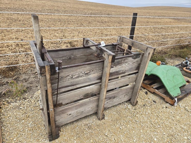 #5936-•-hog-chute-image-1