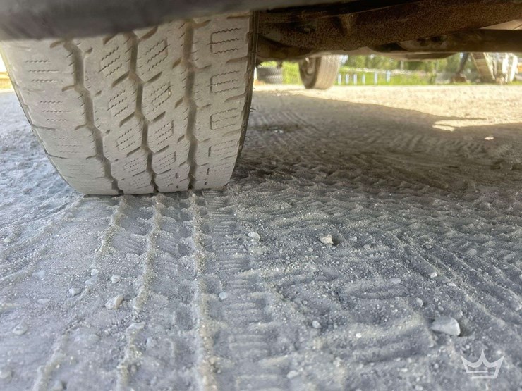 2015-chevrolet-silverado-2500-image-32