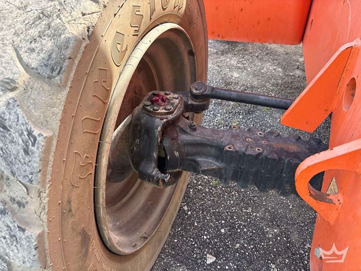 2017-sky-trak-6036-image-31