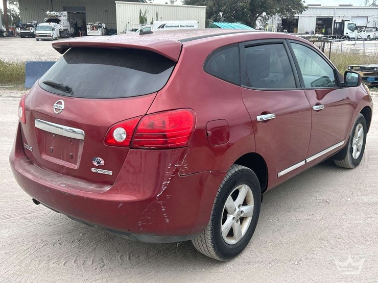 2013-nissan-rogue-image-3