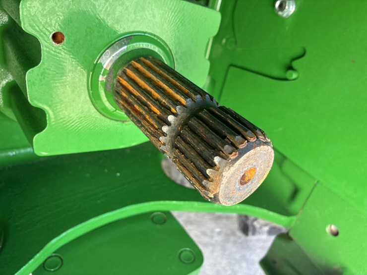 2024-john-deere-8r-410-image-33