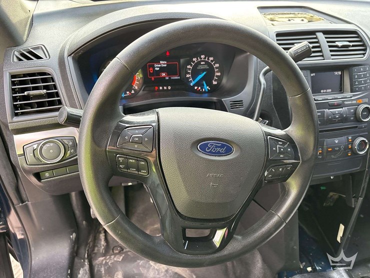 2018-ford-explorer-image-14