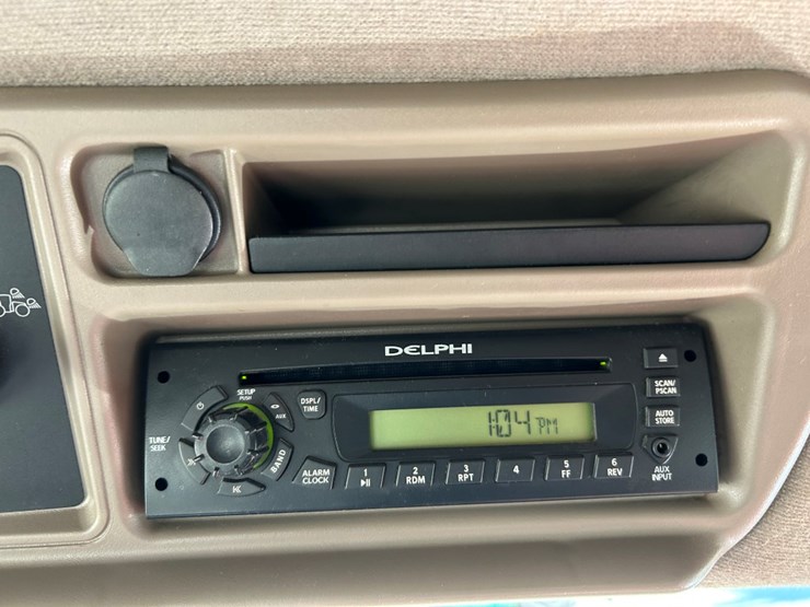 2013-case-ih-steiger-550-image-40