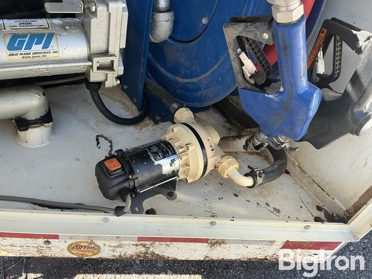 thunder-creek-t/a-fuel-trailer-image-12