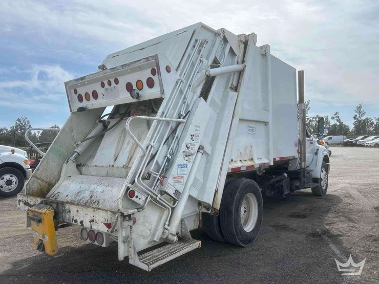 2013-ford-f750-image-3