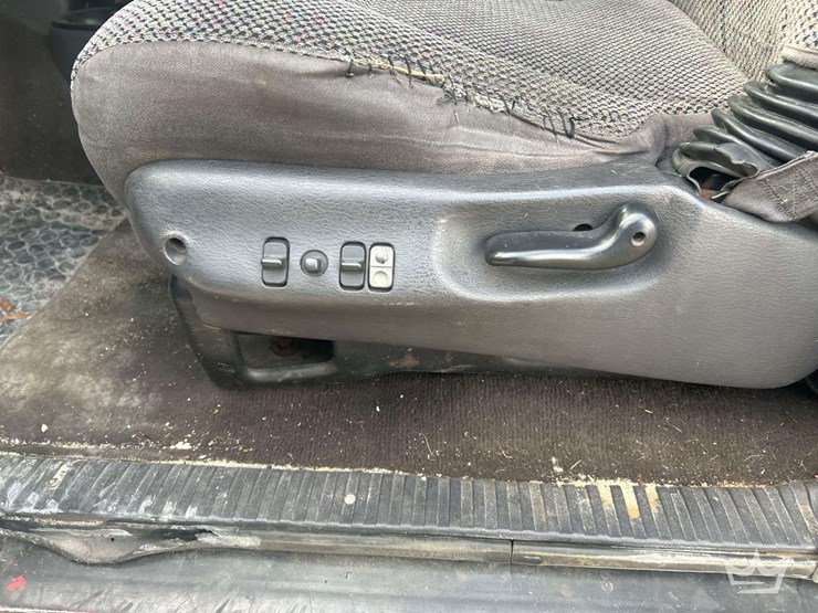 1999-dodge-ram-1500-image-17