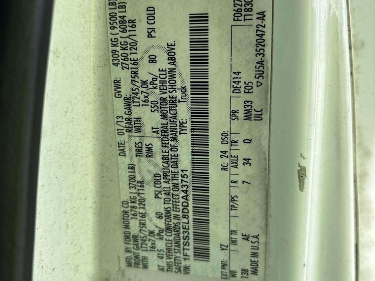 2013-ford-cargo-image-5