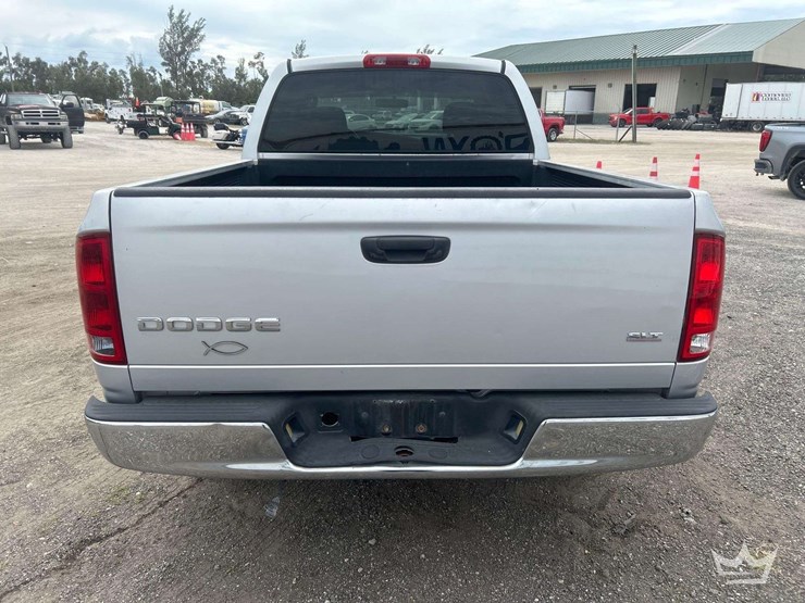 2004-dodge-ram-1500-image-25