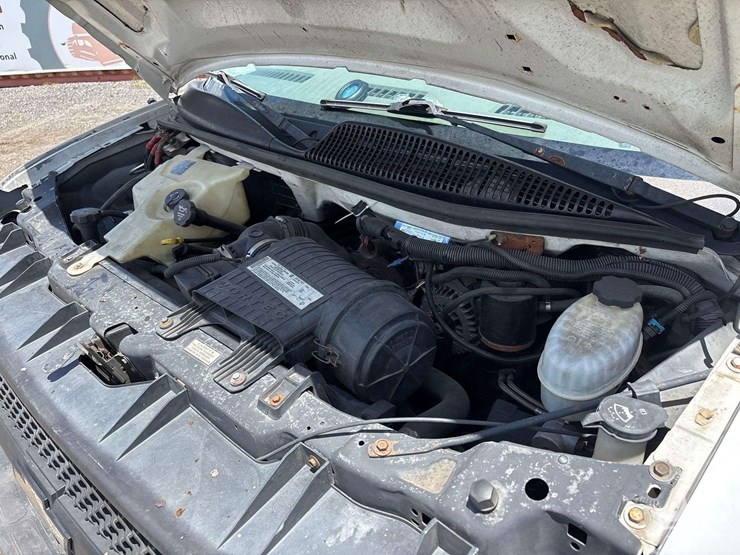 2006-chevrolet-express-3500-image-22