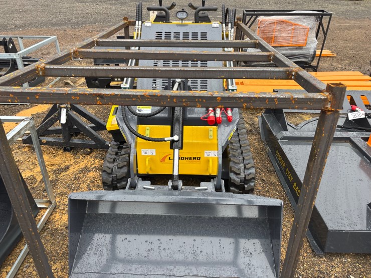 #94-•-land-hero-mini-skid-steer-image-6