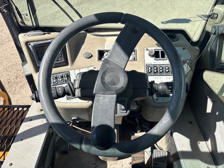 2015-manitex-m150-image-33