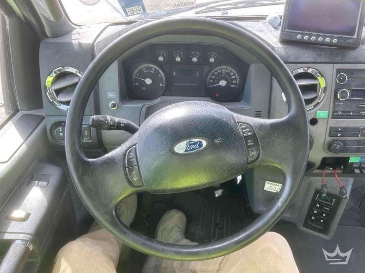 2013-ford-f750-image-11