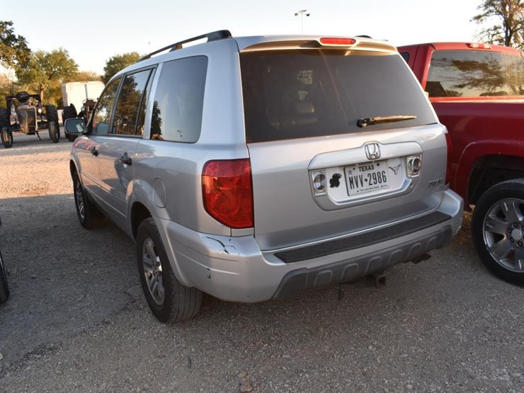 2004-honda-pilot-image-3