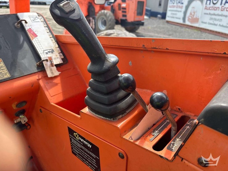 2017-sky-trak-6036-image-18