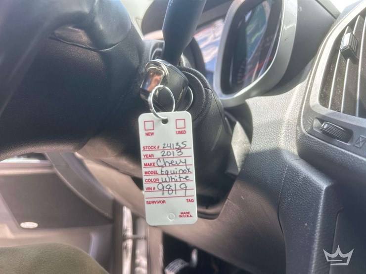 2013-chevrolet-equinox-image-25