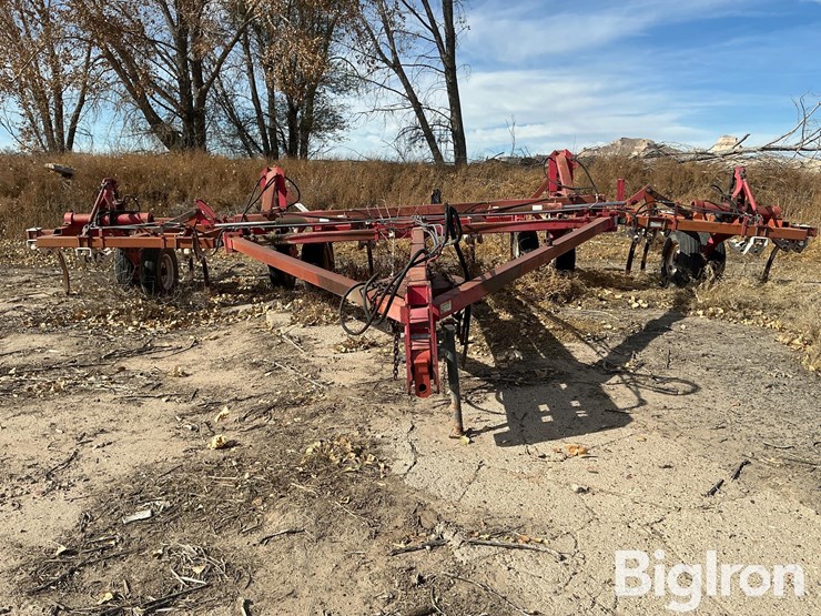 wilrich-30'-field-cultivator-image-2