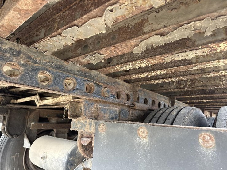 caterpillar-365-kw-image-15