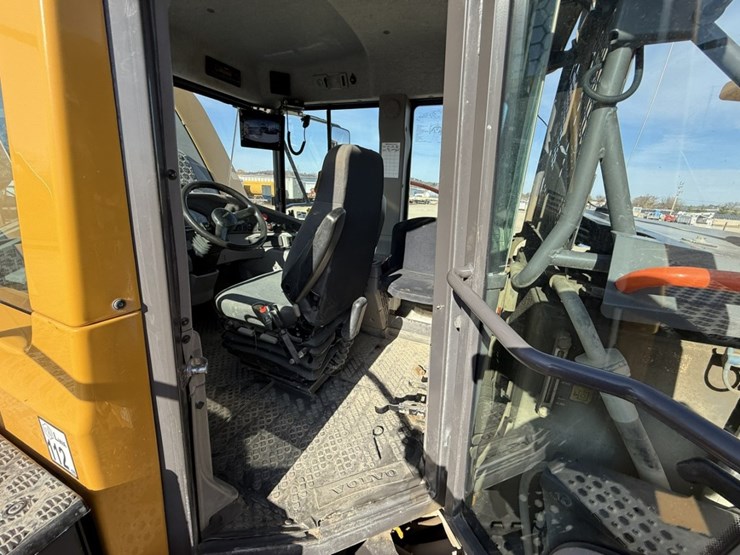 2020-volvo-a45g-image-89