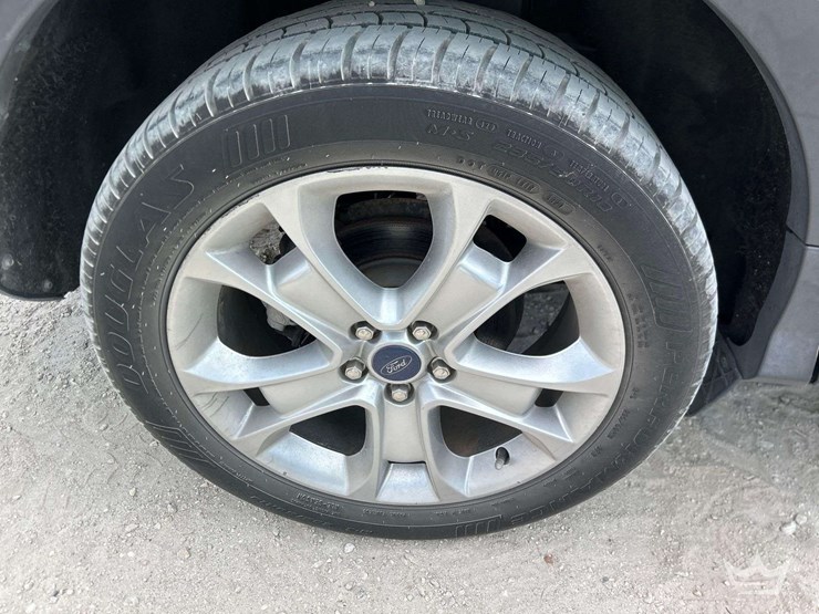 2015-ford-escape-image-24