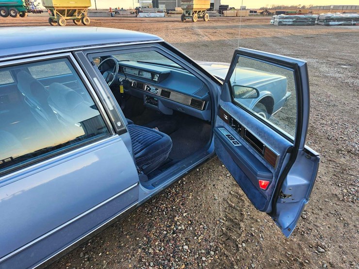 1985-oldsmobile-ninety-eight-regency-image-96