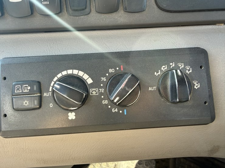 2020-volvo-a45g-image-98