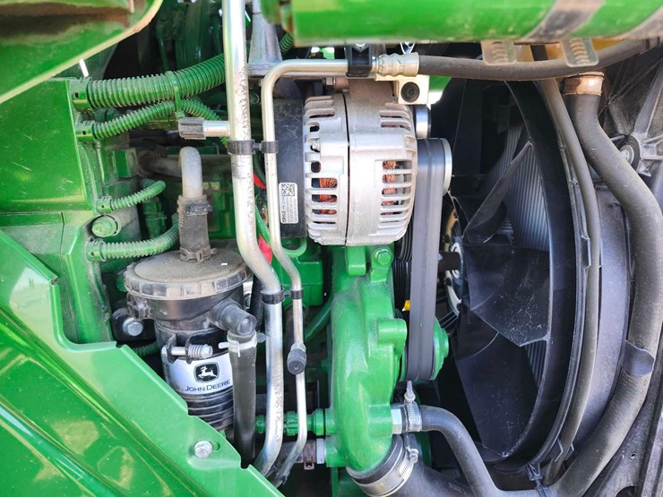 2023-john-deere-6155m-image-19