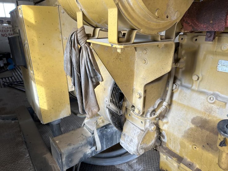 caterpillar-365-kw-image-22