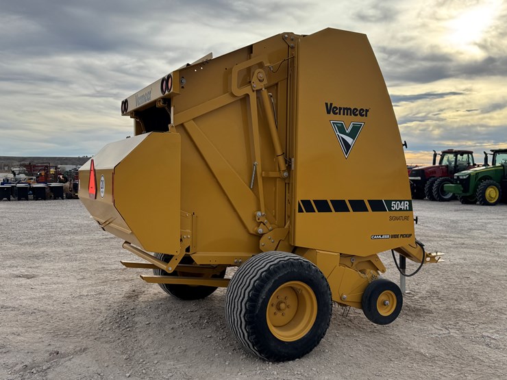 2024-vermeer-504r-image-9